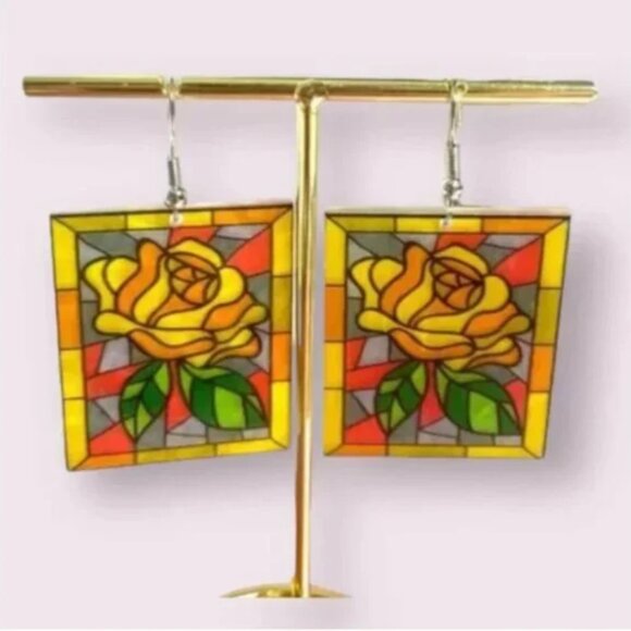 ⭐️❤️FREE Window Stained Glass Tapestry Floral Chic Glam Art Artsy Drop Earrings - Picture 1 of 5